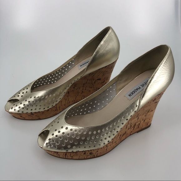 Steve Madden Gold Perforated Cork Wedge Sandals - Picture 8 of 11